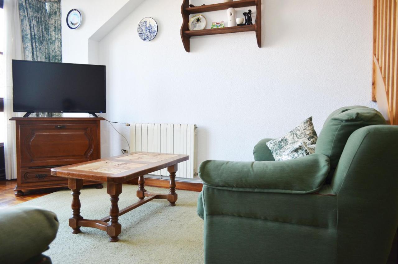 Apartamento El Corro: Con Parking En Pleno Centro De Comillas Esterno foto