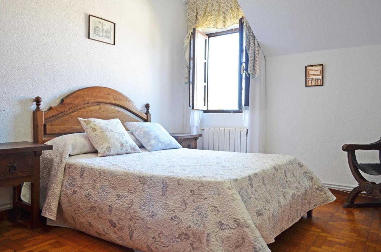 Apartamento El Corro: Con Parking En Pleno Centro De Comillas Esterno foto